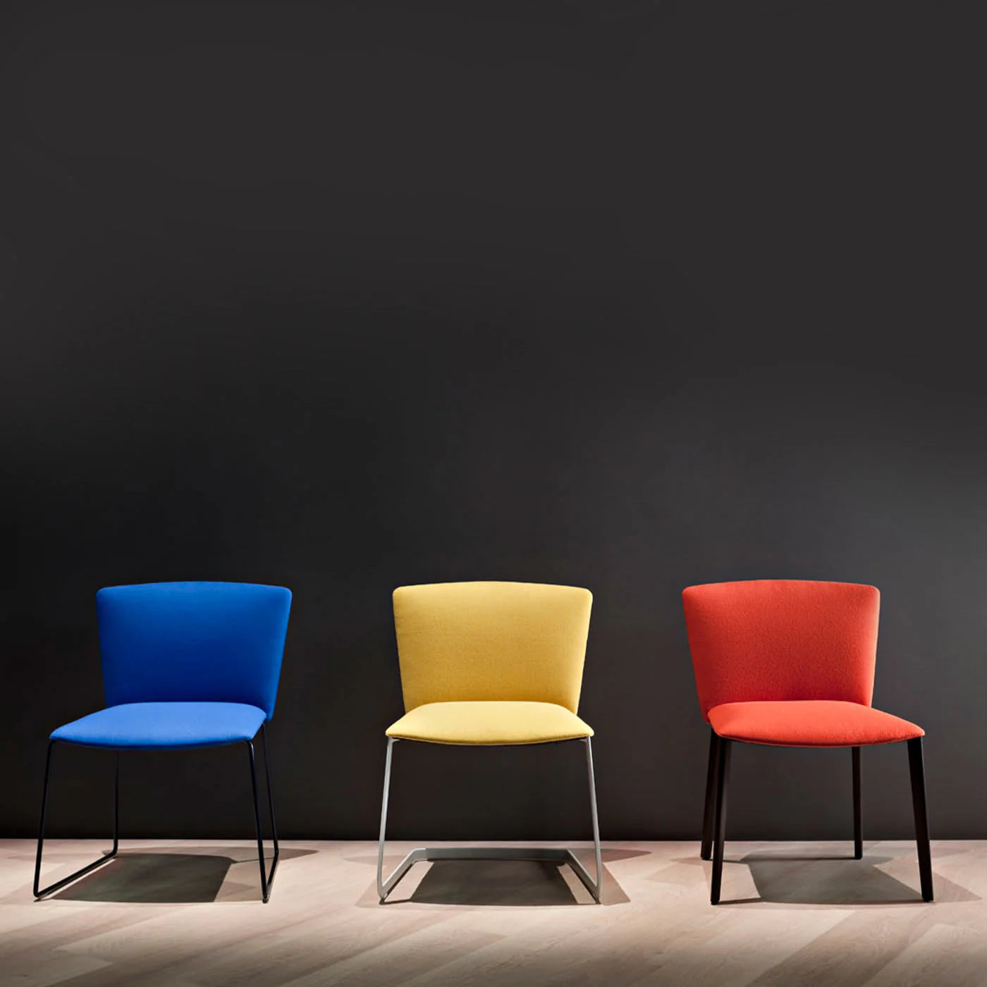 Tecno Spa - Freischwinger Vela in Gelb von Lievore Altherr Molina