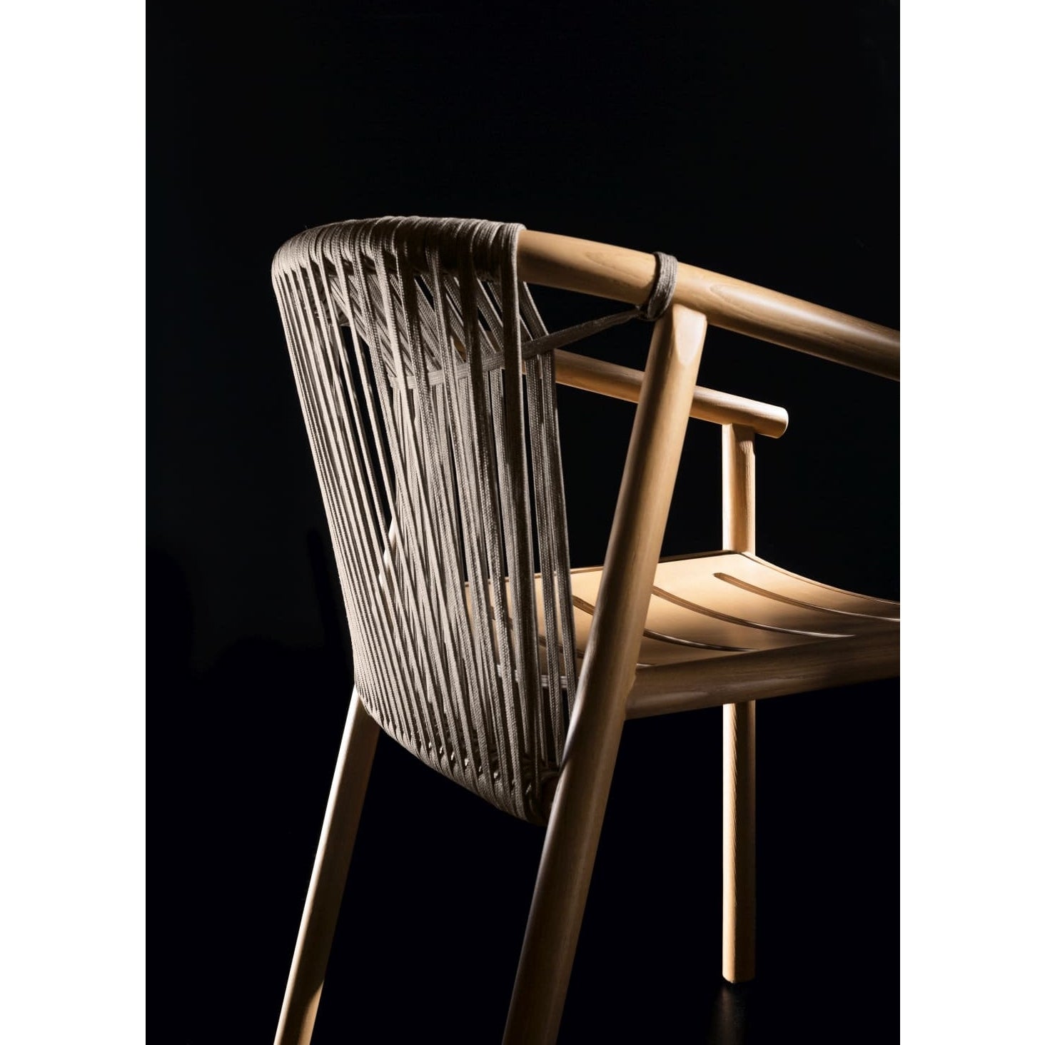 Ditre Italia - Isamu Stuhl