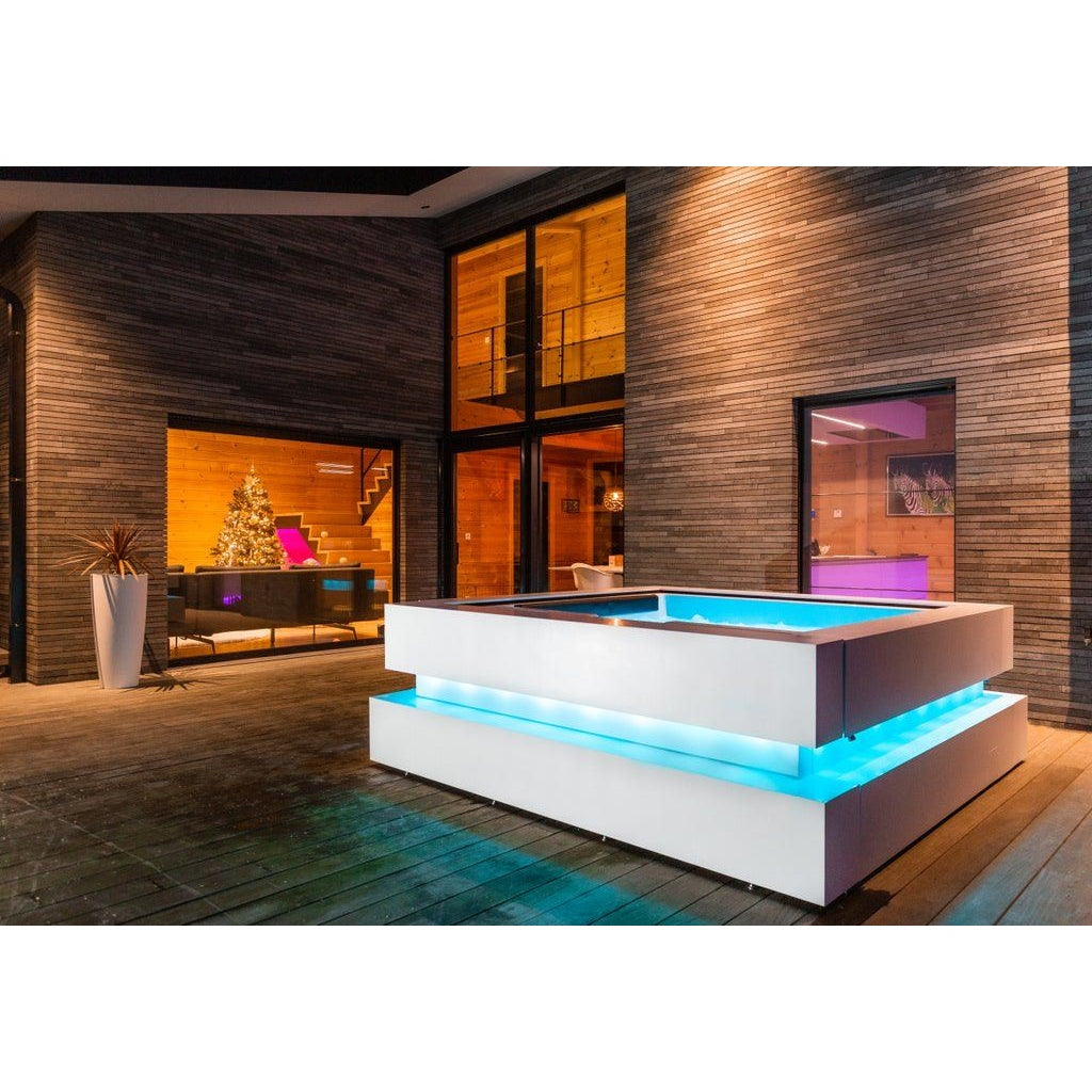   - Alpha Wellness - Whirlpool Cubo Intenso                              