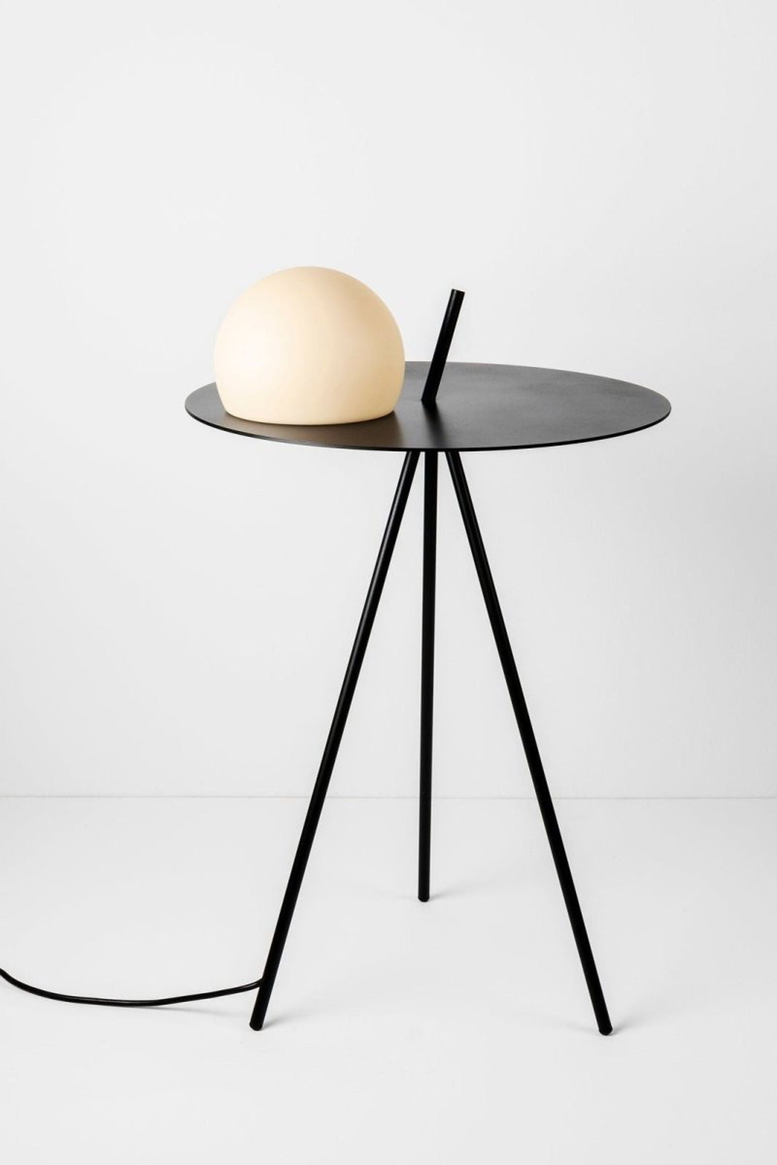   - Estiluz - Tavolo Circ M-3725                              