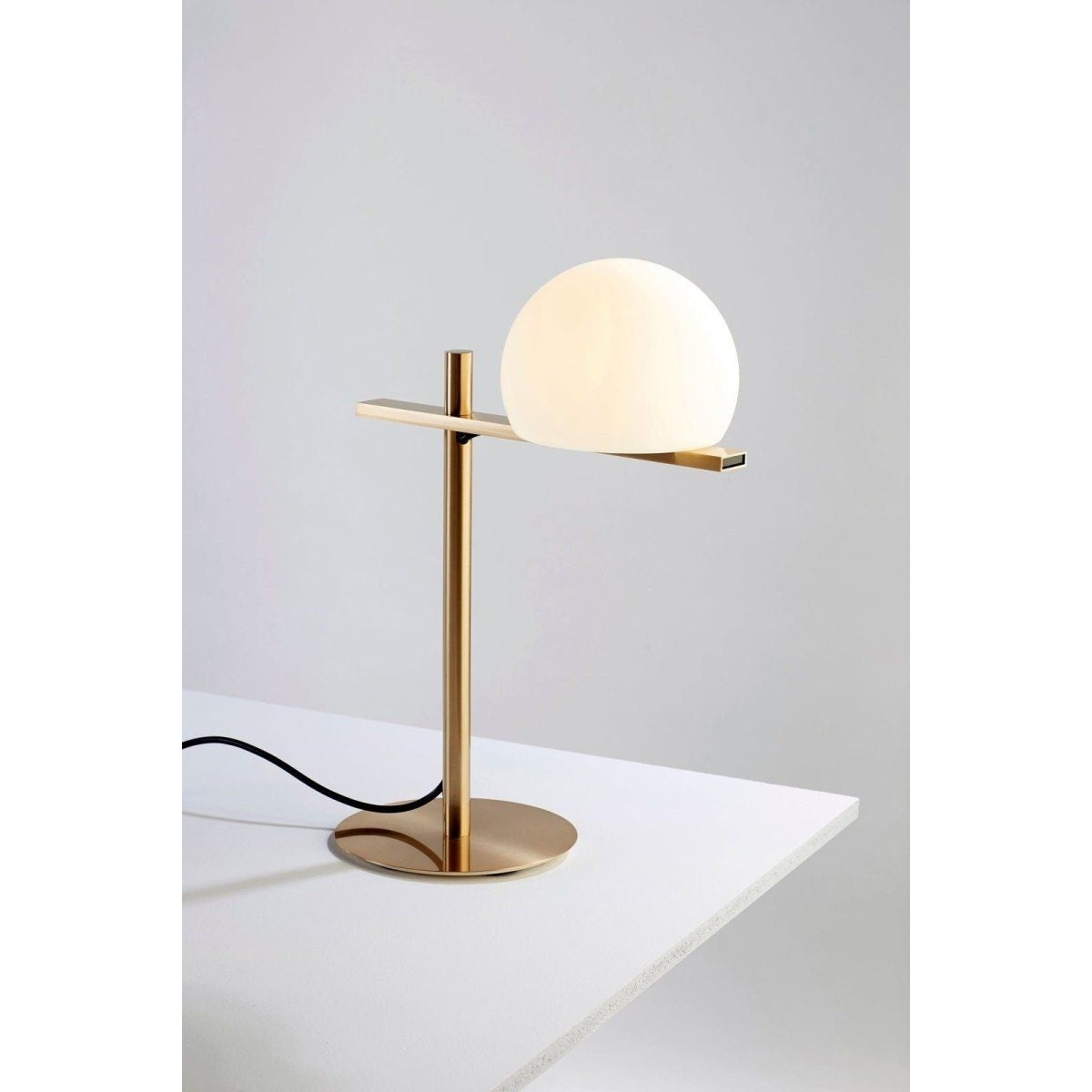   - Estiluz - Table lamp Circ M-3728                              