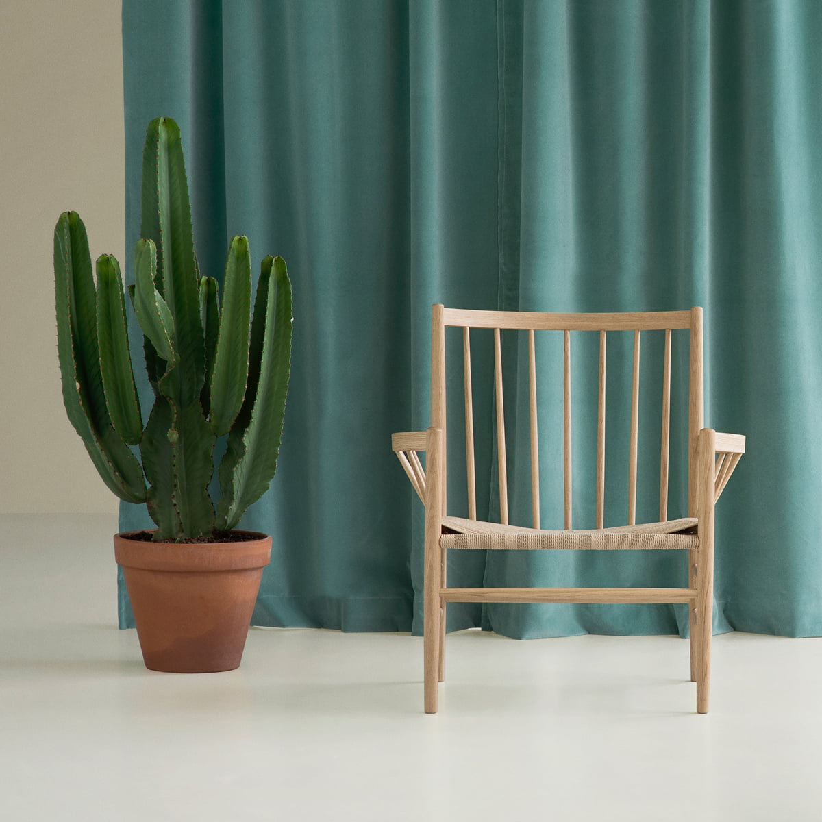 FDB Møbler - J82 Lounge Stuhl Eiche matt lackiert