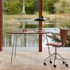 Fritz Hansen - Eiertafel Walnoot