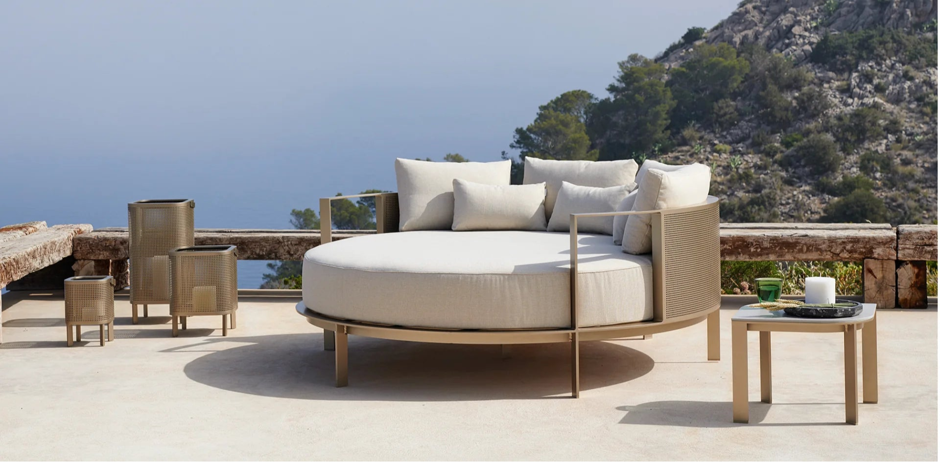 Gandia Blasco - Solanas Daybed