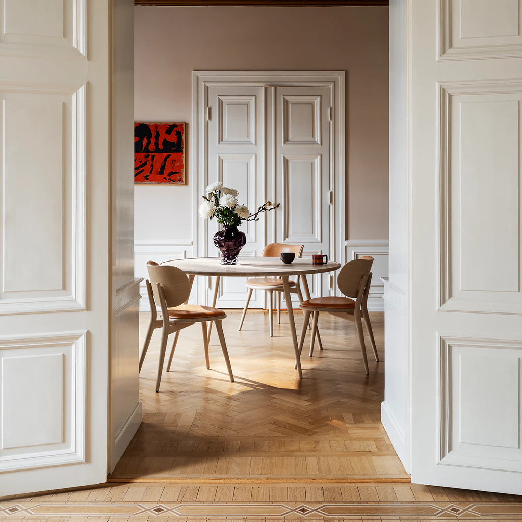 Mater - Accent Esstisch Ø 140 aus Eichenholz