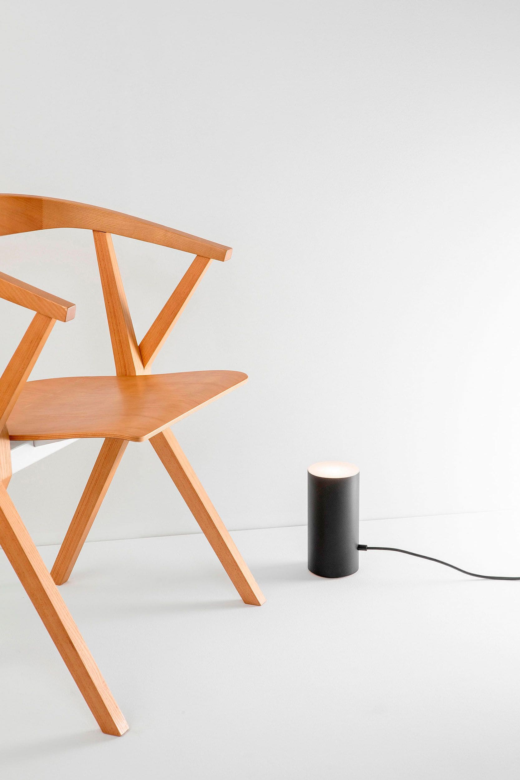 Estiluz - Cyls M-3906 Bodenleuchte