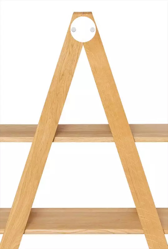 Raumgestalt - Leiterregal aus Eiche