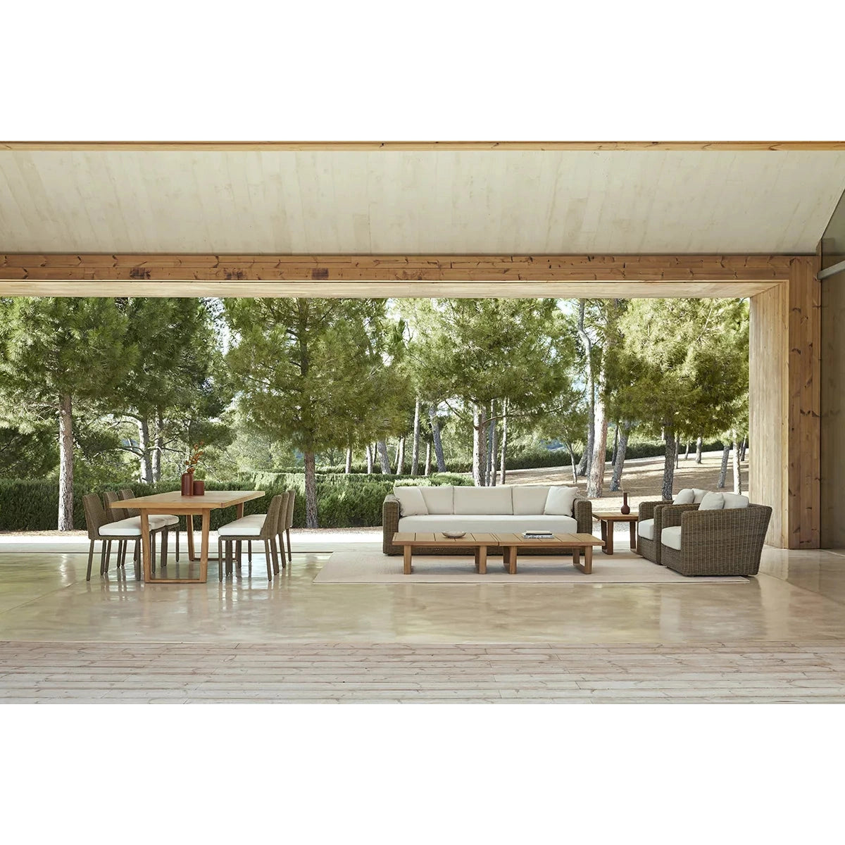 Point - Heritage Armchair