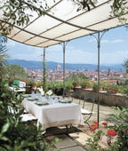 Unopiu - Pergola a estensione solarea curva