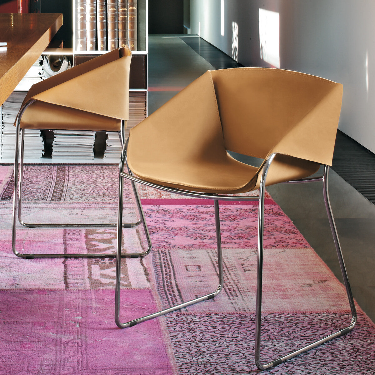 Tonin Casa - SIMPLY T7206A stoel met zadelleer bekleding